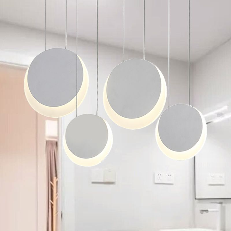 Apice multipla a forma di luna Metal Nordic Metal 3/4/5 Luci Cluster Bianco Luce a sospensione in luce calda/bianca