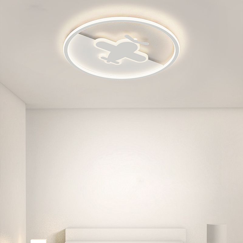 White Metal LED Ceiling Light Modern Style Flush Mount Light for Living Room