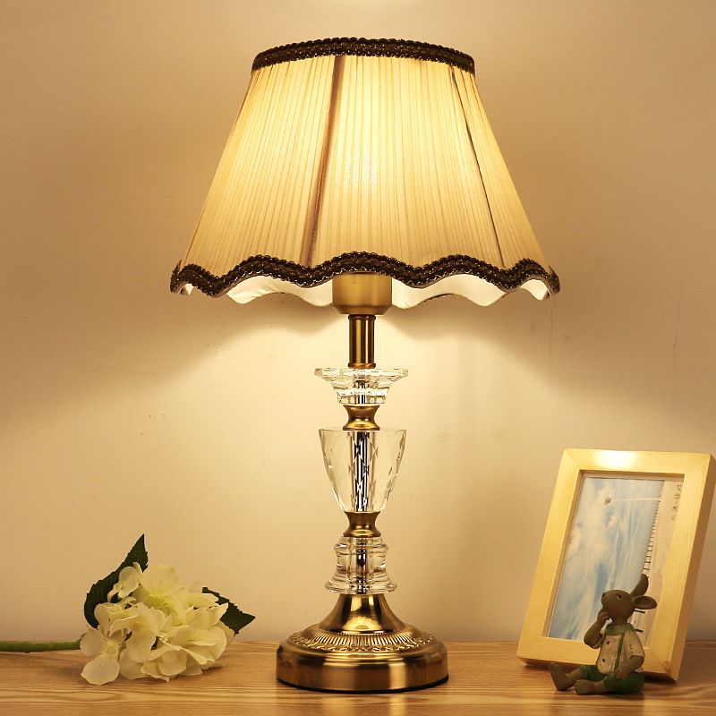 Gold Scalloped Night Table Lamp Modern 1-Bulb Beveled Crystal Prism Nightstand Lighting