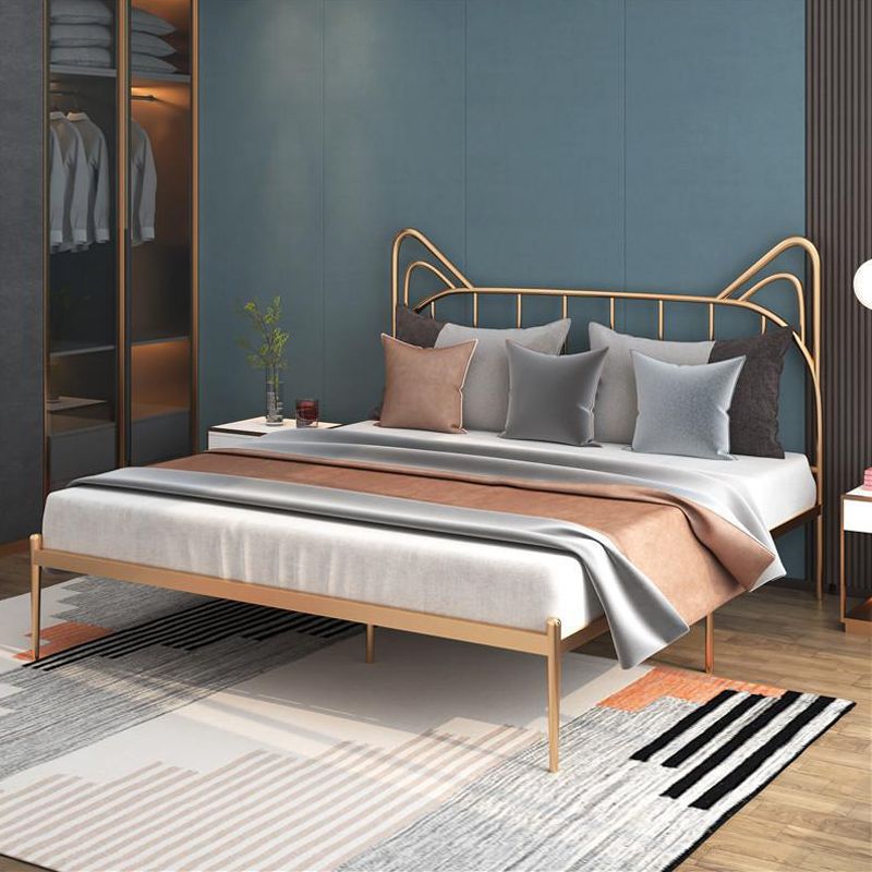 Metal Open-Frame Bed Solid Color Slat Bed With Custom Gold Legs for Home