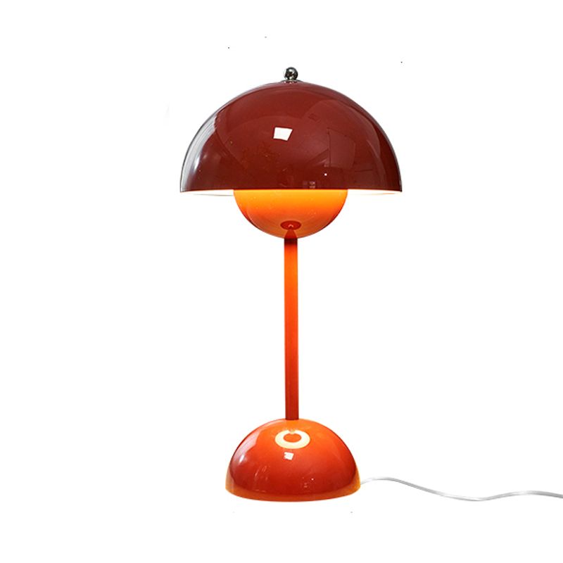 1-Light Metal Table Lamp Macaron Style Desk Lamp with Iron Shade