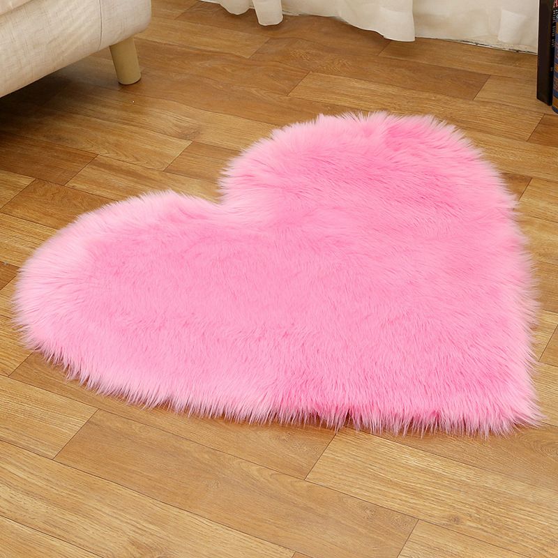 Loving Heart Shaped Plain Rug Multi-Color Comfort Rug Synthetic Wool Stain Resistant Non-Slip Pet Friendly Carpet for Girls Room