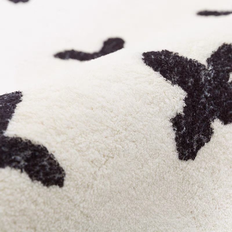 Alfombra de área blanca elegante alfombra de lunares de lunar alfombra de poliéster alfombra de respaldo sin deslizamiento para decoración del hogar
