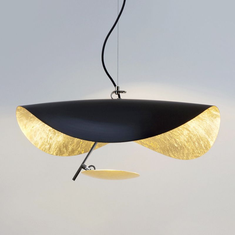 Pendentif suspension LED Salle Pendante simple suspendue avec une teinte en métal en forme de chapeau