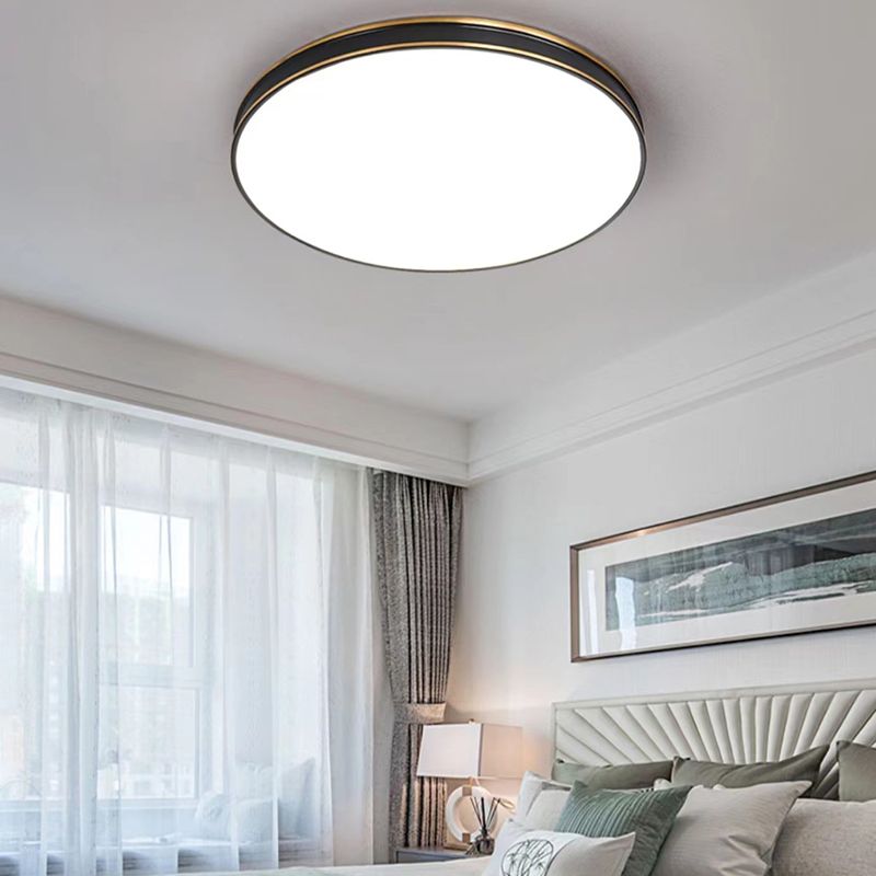 1-Light Round Flush Light Modern Metal Flush Mount Ceiling Light