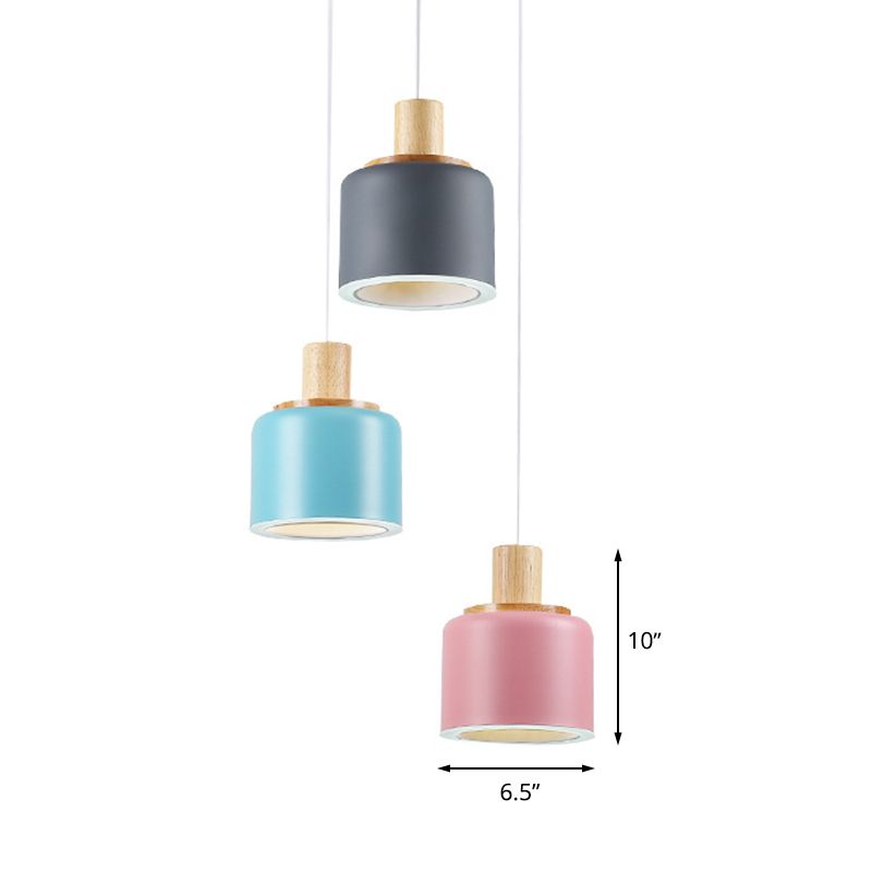 Blanc Small Drum Cluster Pendant Light Minimaliste 3 têtes Player Metallic Plafond Aménagement avec dessus en bois