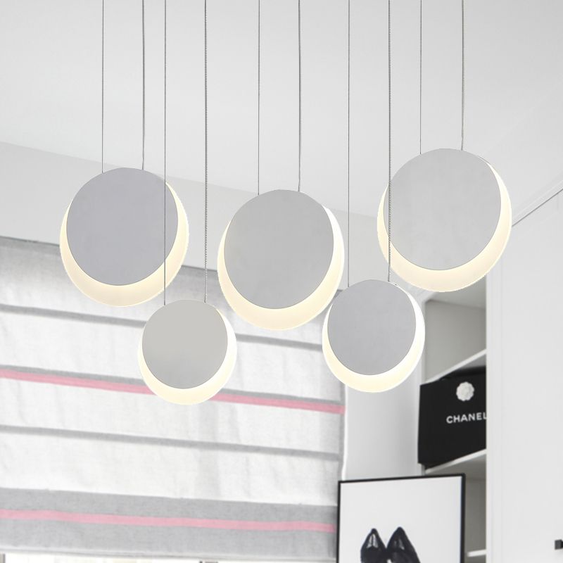 Apice multipla a forma di luna Metal Nordic Metal 3/4/5 Luci Cluster Bianco Luce a sospensione in luce calda/bianca