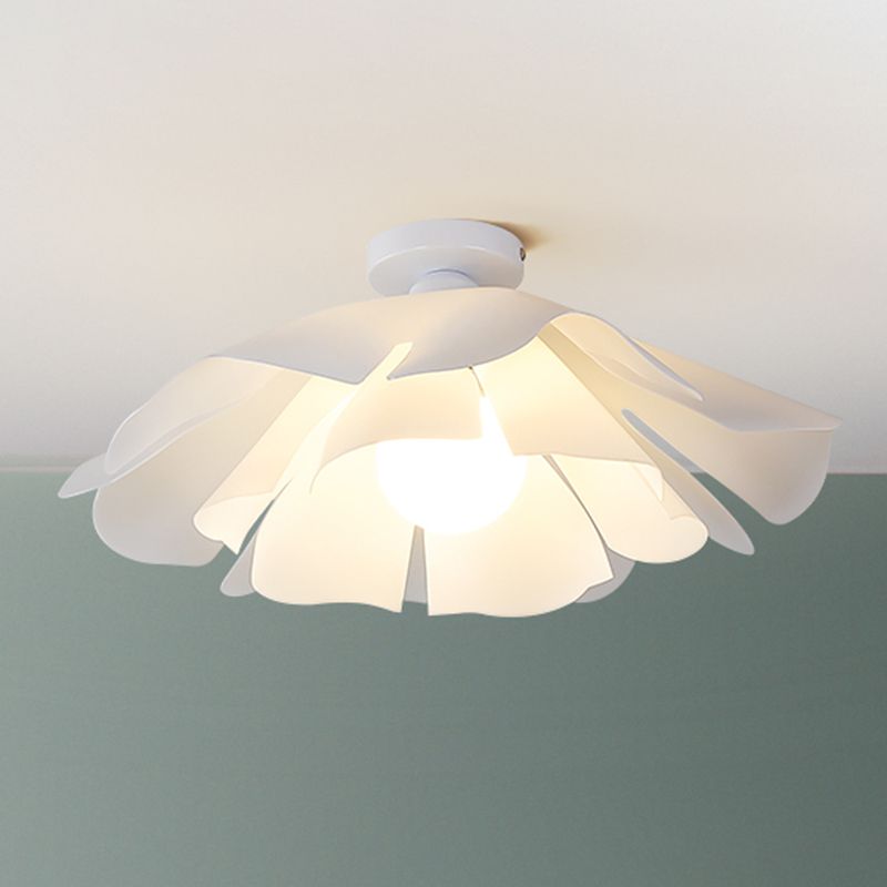 Modernism Acrylic Ceiling Light White Flush Mount Lighting for Foyer