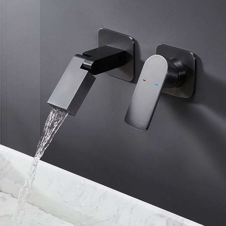 Modern Widespread Bathroom Faucet Metal Wall Mounted Bathroom Faucet