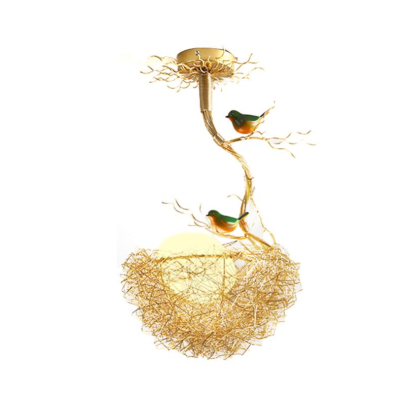 Kunstmilch weißer Glaskugel Kronleuchter Anhänger 1/2/3-Licht goldene Hanglampe mit Vögeln und handgenähtem Aluminiumnest
