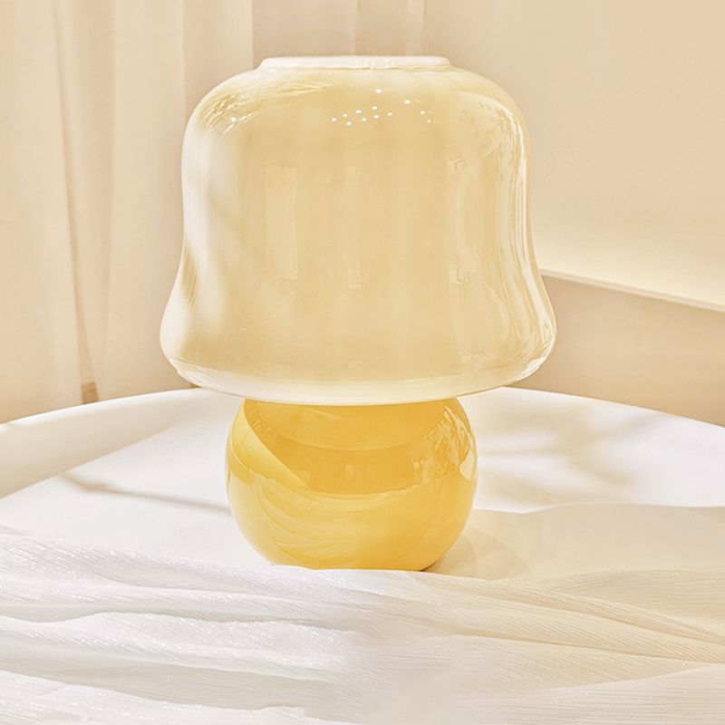 One-Bulb Table Light Modern Glazed Glass Yellow Mushroom Desk Lamp for Bedroom Living Room