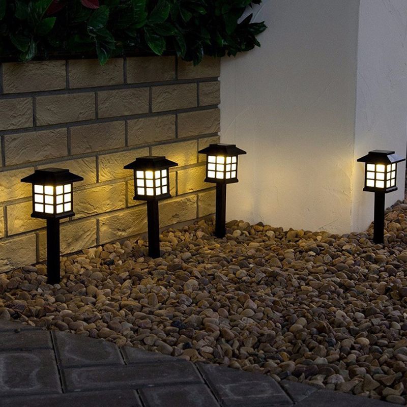 House Shaped LED Lawn Light Art Decor Plastic Courtyard Solar Ground Lighting in Black