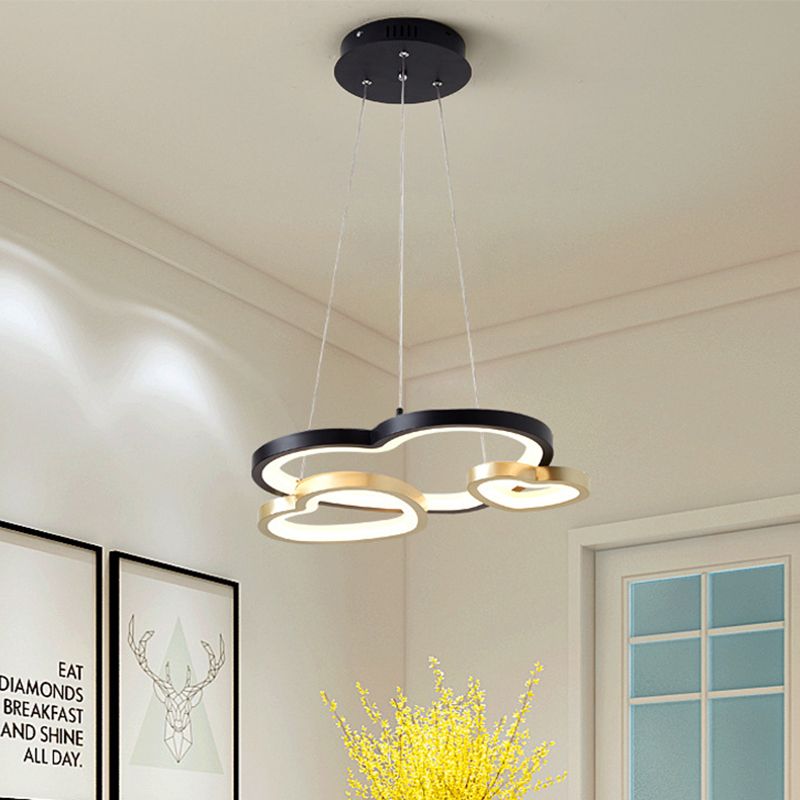 Acrylic Heart-Shaped Chandelier Pendant Light Modern 3-Head LED Hanging Lamp in Black and Gold