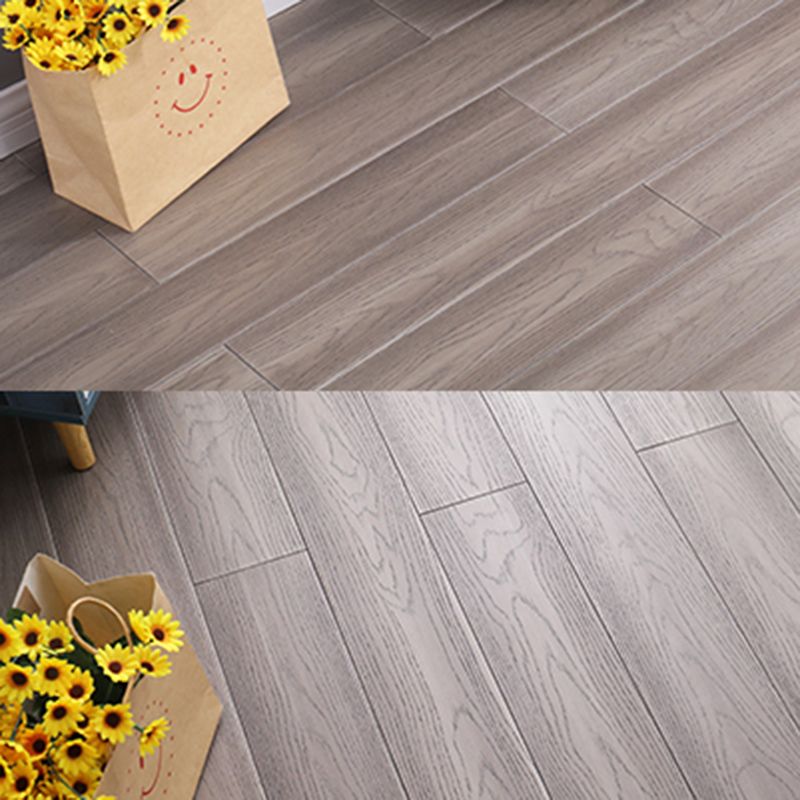 Modern Plank Flooring Solid Wood Water Resistant Staple Hardwood Flooring