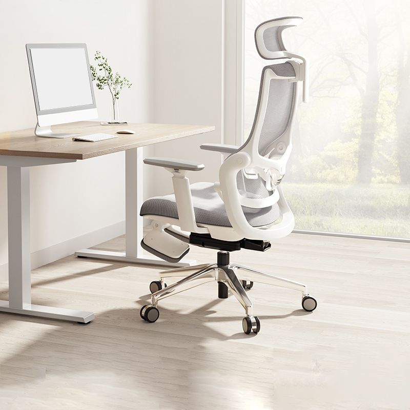 Contemporary Adjustable Arm Office Chair Desk Chair with Wheels