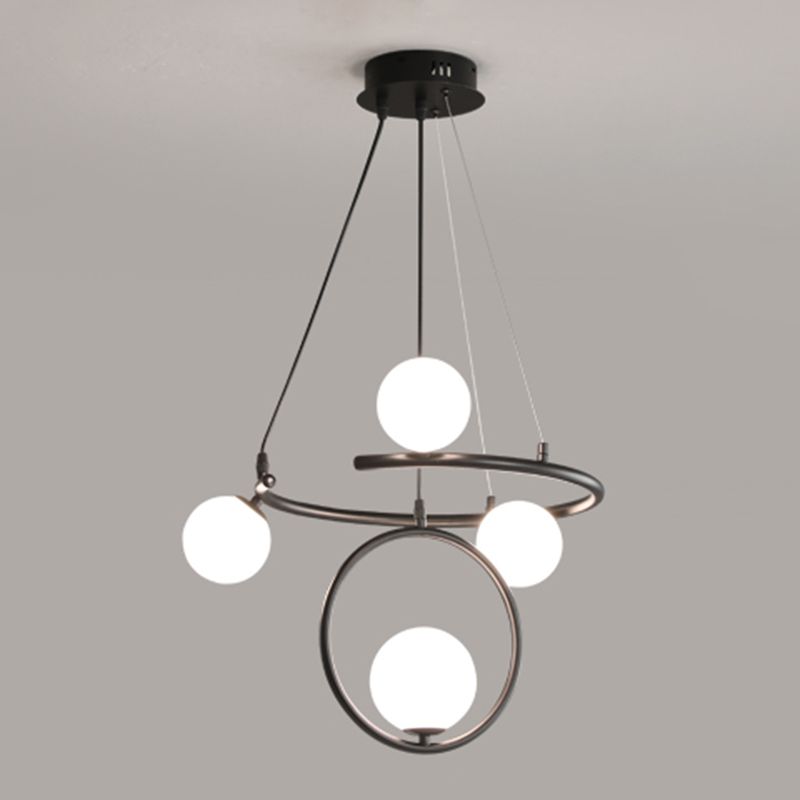 Lumière pendentielle du globe de verre dans le lustre en fer laqué pour la salle à manger de style créatif moderne pour la salle à manger