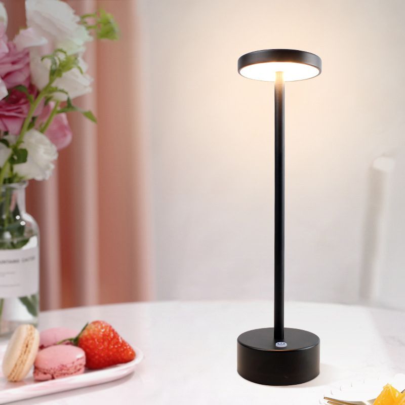 Aluminum Table Lamp Modern Style Single Light LED Table Light for Bedroom