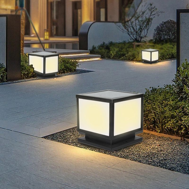 Modern Simple Metal Pillar Lamp Cube Shape Solar Energy Pillar Light for Outdoor