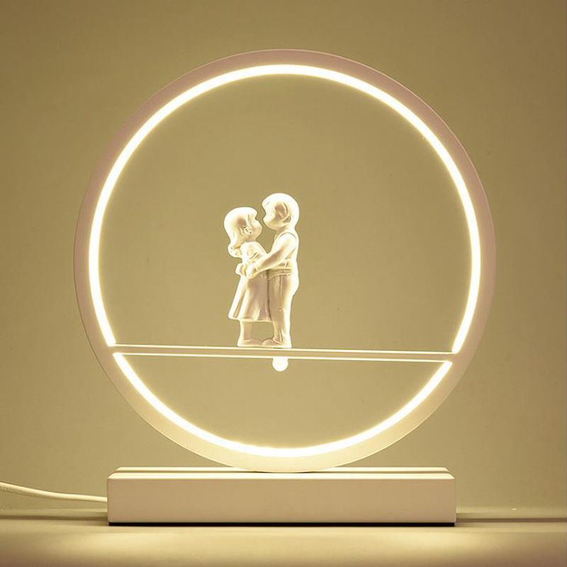 Black/White Hoop Nightstand Light Simple Romantic Acrylic Table Lamp in Warm/White Light with Lover Statuette