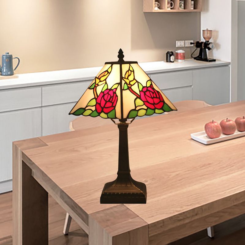 1 lampe de chevet de fleur légère Méditerranée rouge / jaune / bleu table en verre coupé clair pour la chambre