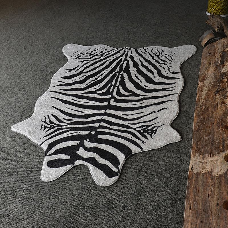 Black Bedroom Rug Modern Zebra Striped Pattern Rug Polyester Pet Friendly Washable Area Rug