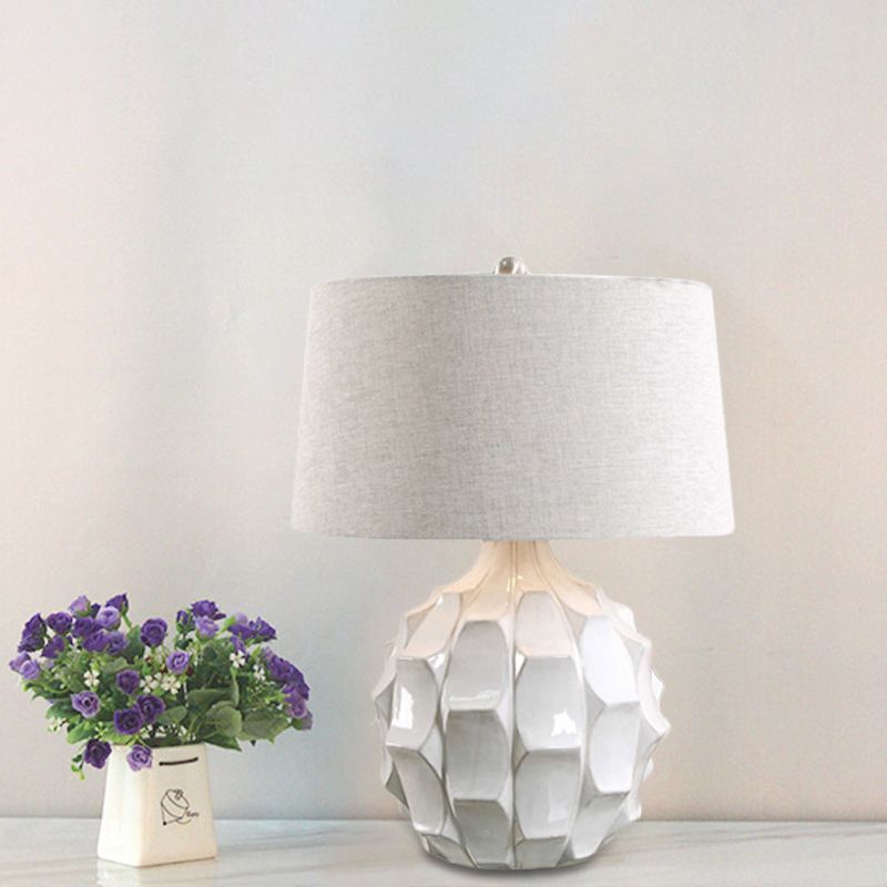 Fabric Tapered Table Light Modernist 1 Bulb Small Desk Lamp in White for Bedroom