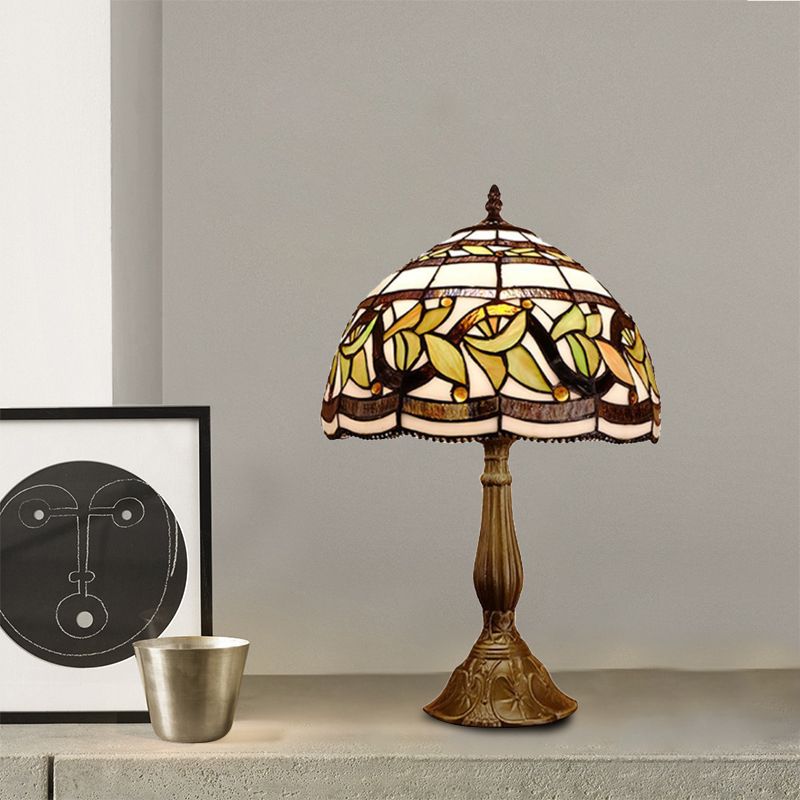 1 Head Dome Table Lamp Baroque Style Yellow/Green/Orange Stained Glass Nightstand Lamp with Leaf/Flower Pattern