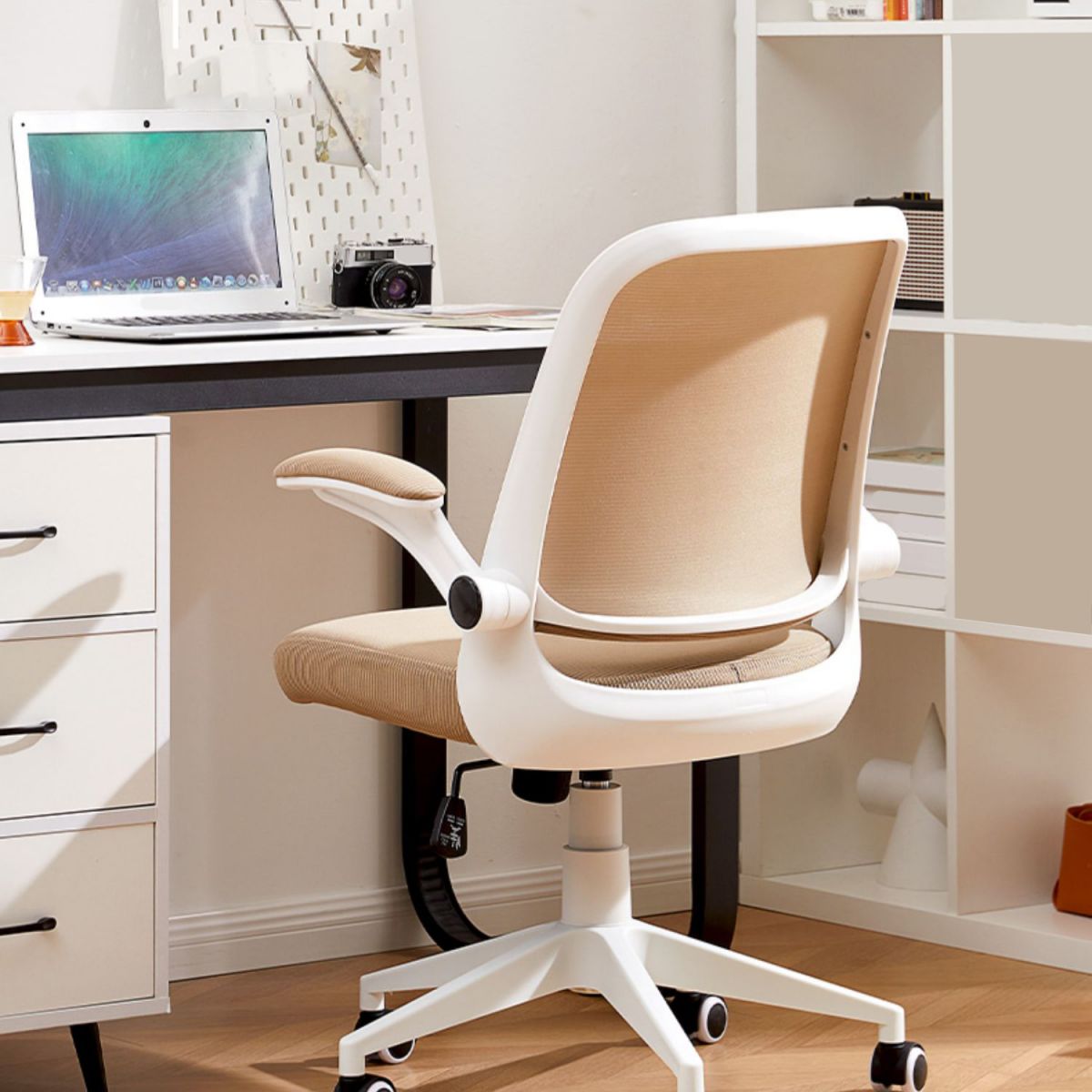 Modern Removable Arms Chair Tilt Mechanism No Distressing Ergonomic Desk Chair