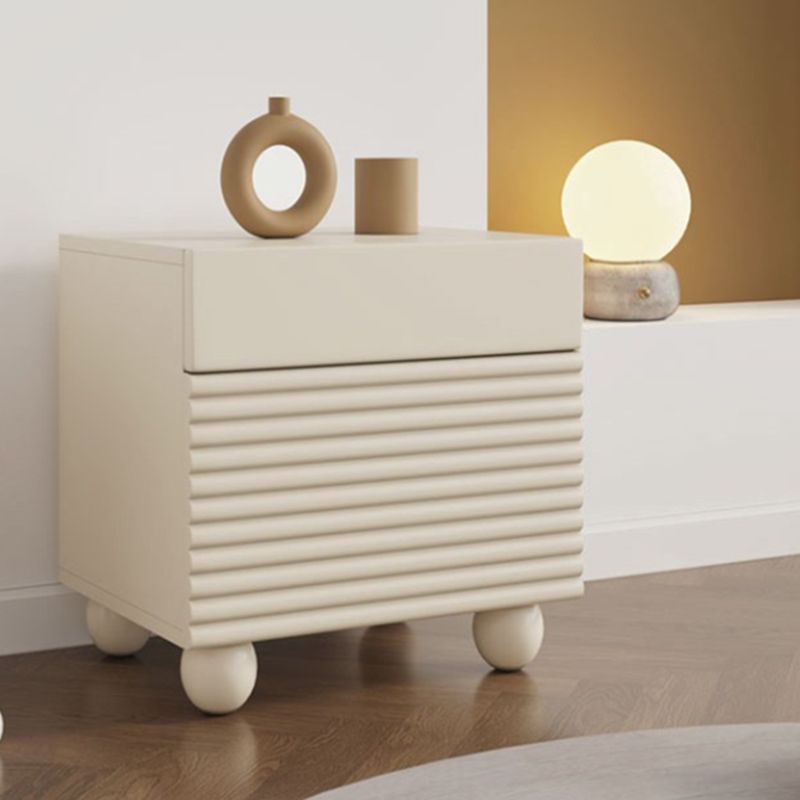 Modern & Contemporary Nightstands with Drawers Wooden Flat Top Princess