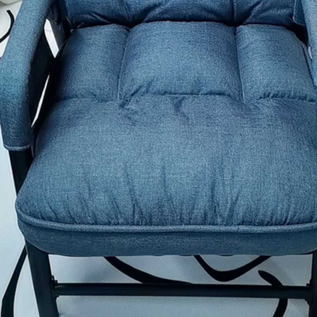 Contemporary Recliner Chair with Side Pockets and Metal Legs and Tufted Back