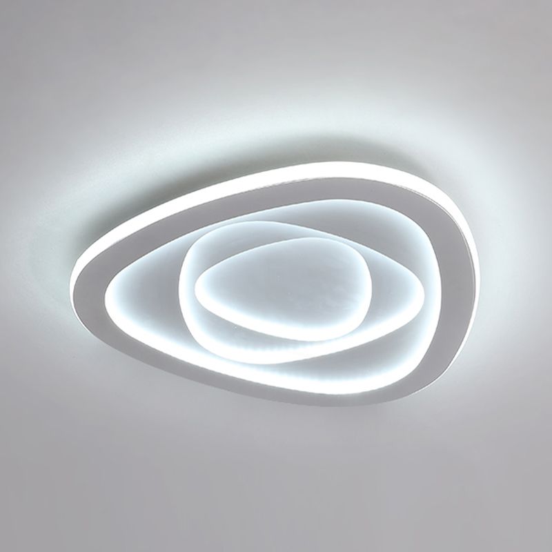 3 - Light Metal LED Flush Mount Light Triangle Modernism Ceiling Flush in White