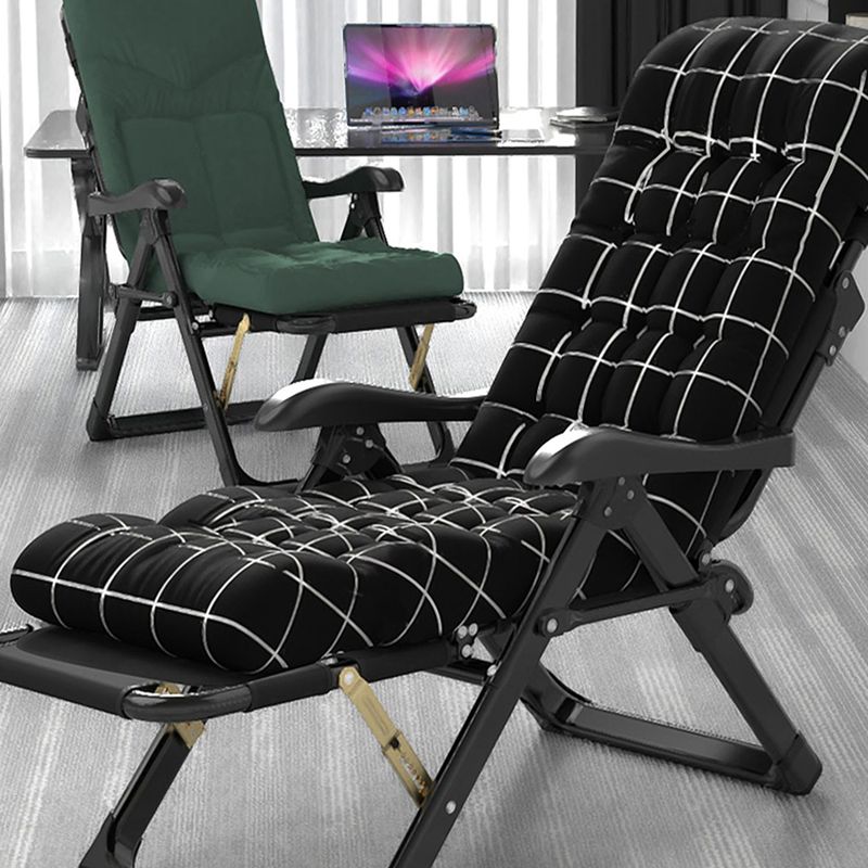 Adjustable Single Ergonimic Recliner with Metal Legs and Removable Cushions