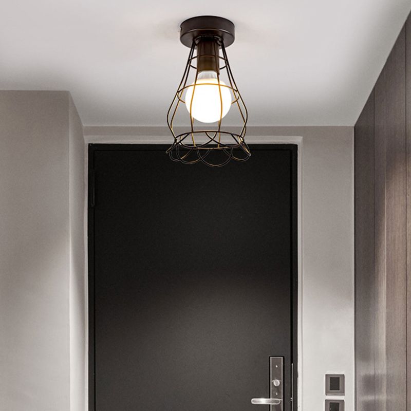 Single Modern Black/Golden Flush Mount Lighting Metallic Ceiling Light for Foyer