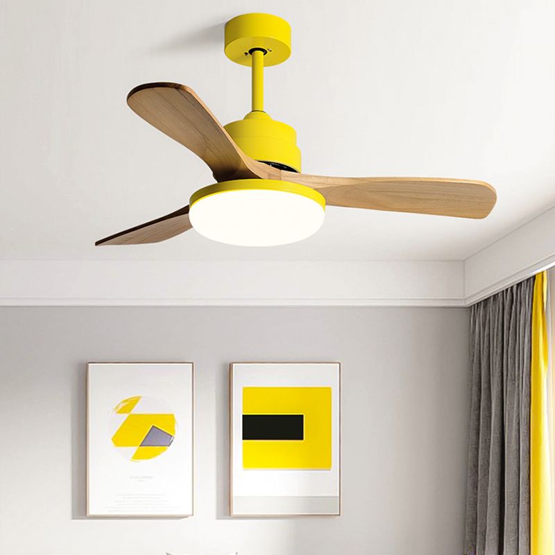 Nordic Style LED Ceiling Fan 3-Blade Fan Lighting with Wood for Dining Room