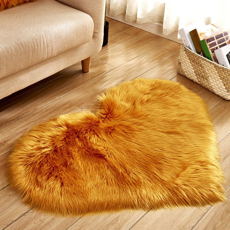 Heart Shape Solid Color Rug Multi-Color Simple Area Carpet Fluffy Anti-Slip Backing Pet Friendly Indoor Rug for Living Room