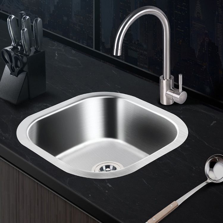 Modern Style Kitchen Sink Stainless Steel Kitchen Sink with Oval Shape