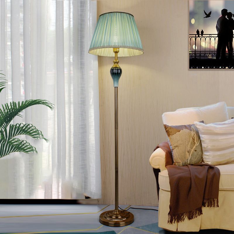 Modern Floor Lamp Household Floor Lighting Fixture with Fabric Shade for Sitting Room