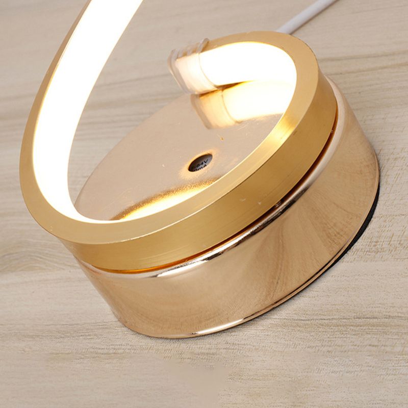 Modern Style LED Desk Light Linear Desk Lamp for Living Room