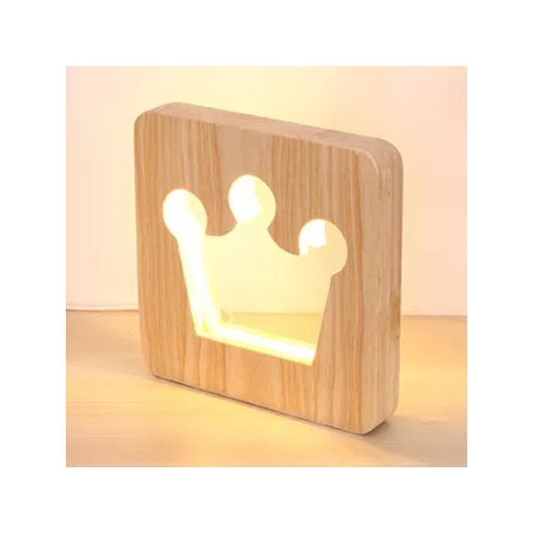 Modern Cute Crown Desk Light Wood Desk Lamp in Beige for Study Room Child Bedroom