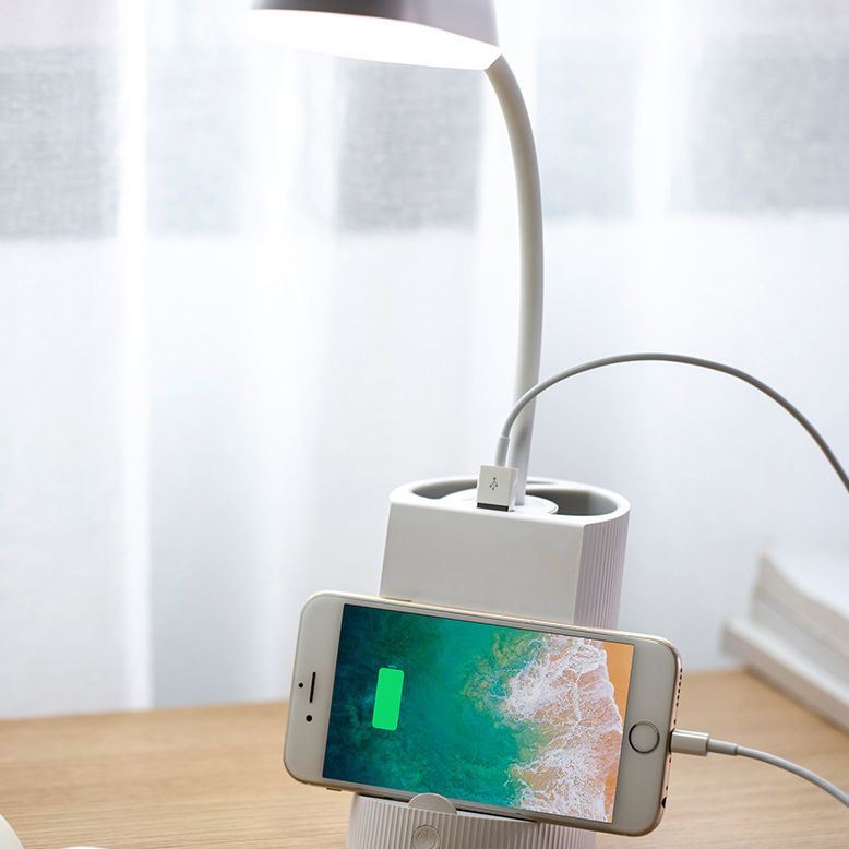 Lámpara de mesa de luz de mesa moderna con puerto USB Plastic 1 Lámpara de mesa de luz