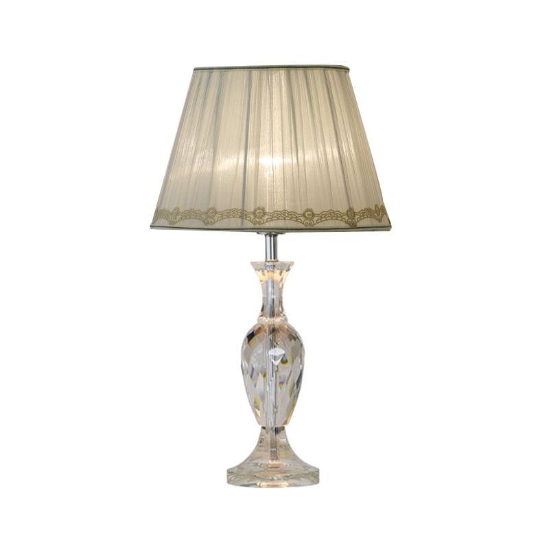 Grün/Beige 1 Glühbirnenkristallnachtstillstand Lampe Traditionelle Stoff Schatten Tischlicht für Schlafzimmer