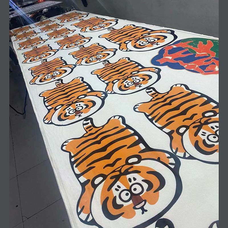 Orangefarbener Tiger Musterbereich Teppich Polyester Fläche Teppich nicht rutschfestem Rückenteppich für Wohnzimmer