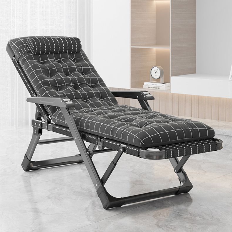 Contemporary Indoor Standard Recliner with Independent Foot Movement and Metal Base