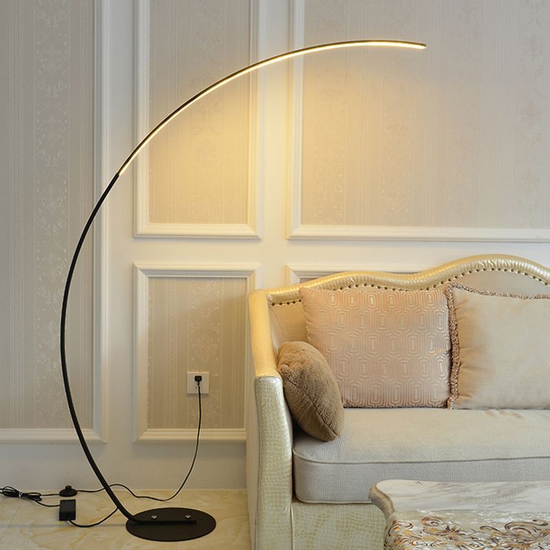 Metal Camber Shape Floor Lighting Modern 1-Light Floor Light for Living Room