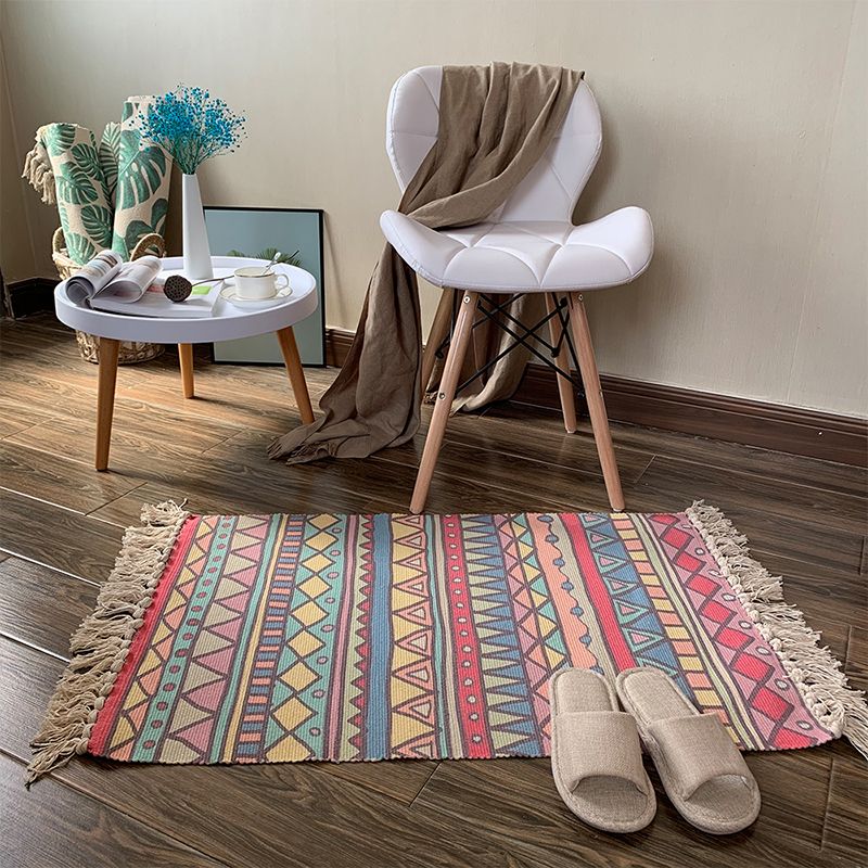 Southwestern Geometric Print Rug Multi-Colored Flax Carpet Hand Twisted Pet Friendly Rug with Fringe for Decoration