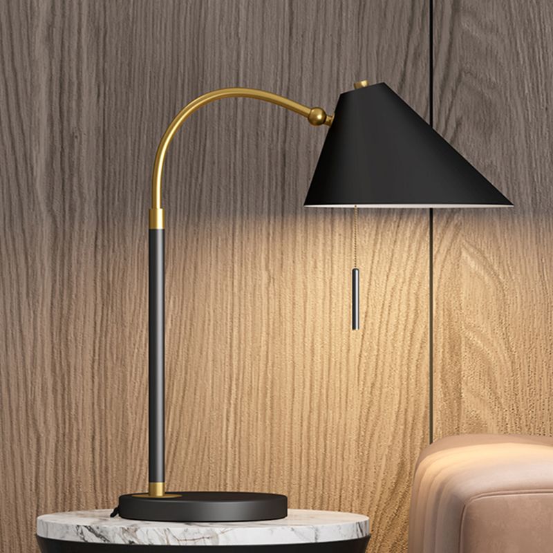 Minimal 1 Bulb Night Table Light Black/White Conic Pull Chain Nightstand Lamp with Metal Shade