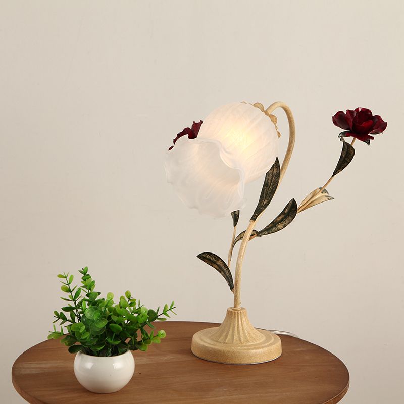 1-Bulb Table Light Korean Garden Dinning Room Night Lamp with Floral Opal Frosted Glass Shade in Red/Pink