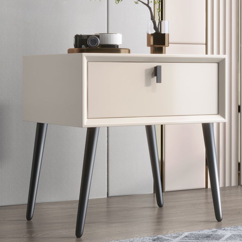 18 Inch H Nightstand 1-Drawer Storage Solid Wood Modern Night Table with Legs