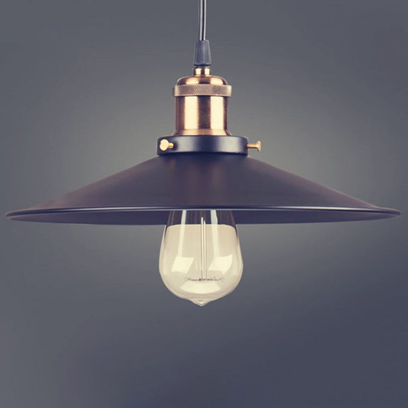 Black Saucer Shade Pendante Light Retro Metal Single Bulb Prowing Lampe pour chambre à coucher