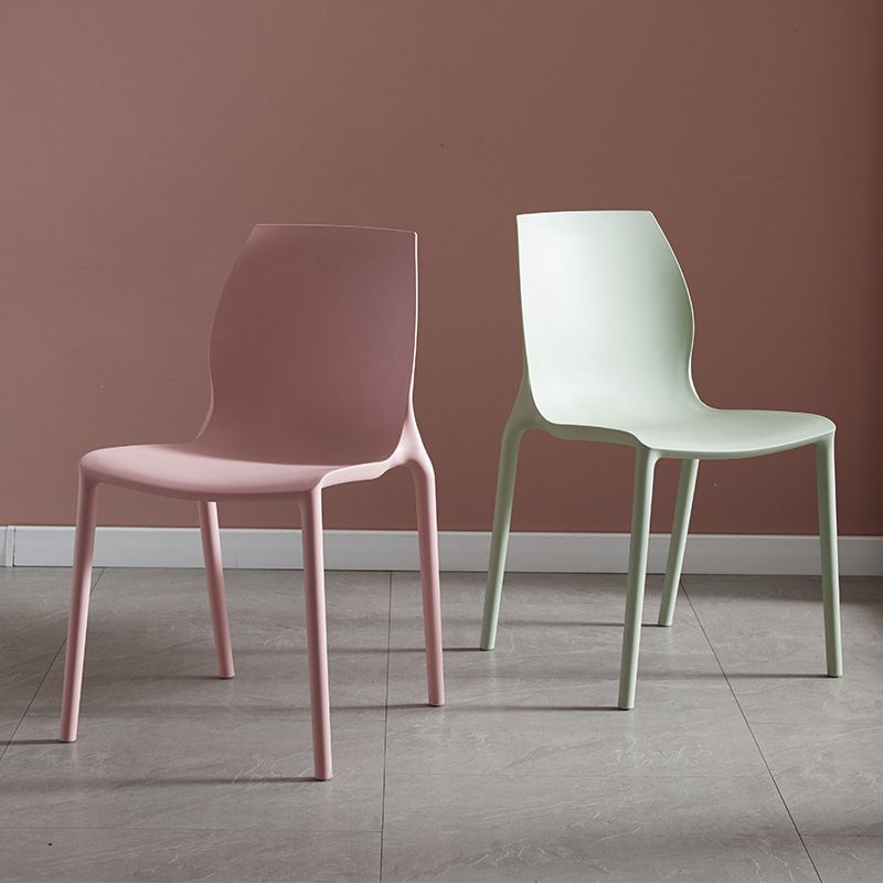 Chaises de salle à manger intérieure en plastique moderne chaise latéral solide